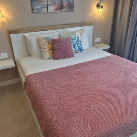 Verano Deluxe Apartment Burgas City